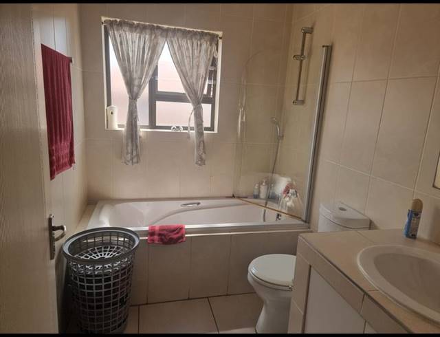 3 BEDROOM DUPLEX FOR SALE IN EDENVALE CENTRAL